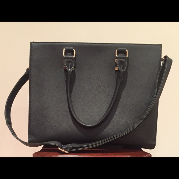 Black Expandable Satchel - Picture 5 of 6